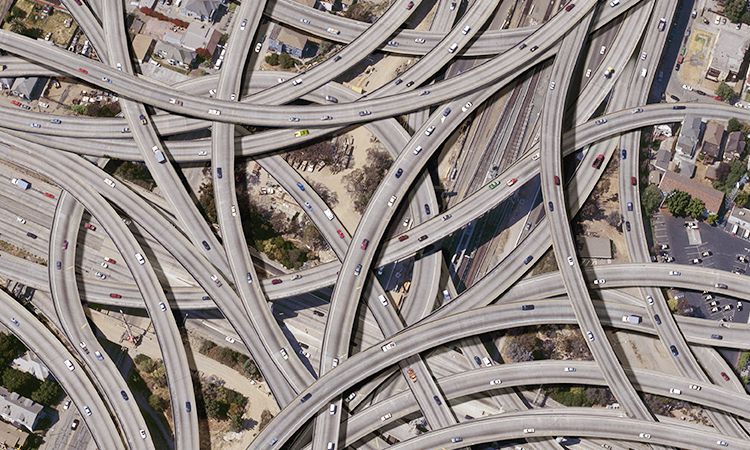 Перепутал дорогу. Перепутал дорогу. Перепутал дорогу. Что перепутал художник. Очень плохая развязка фото.